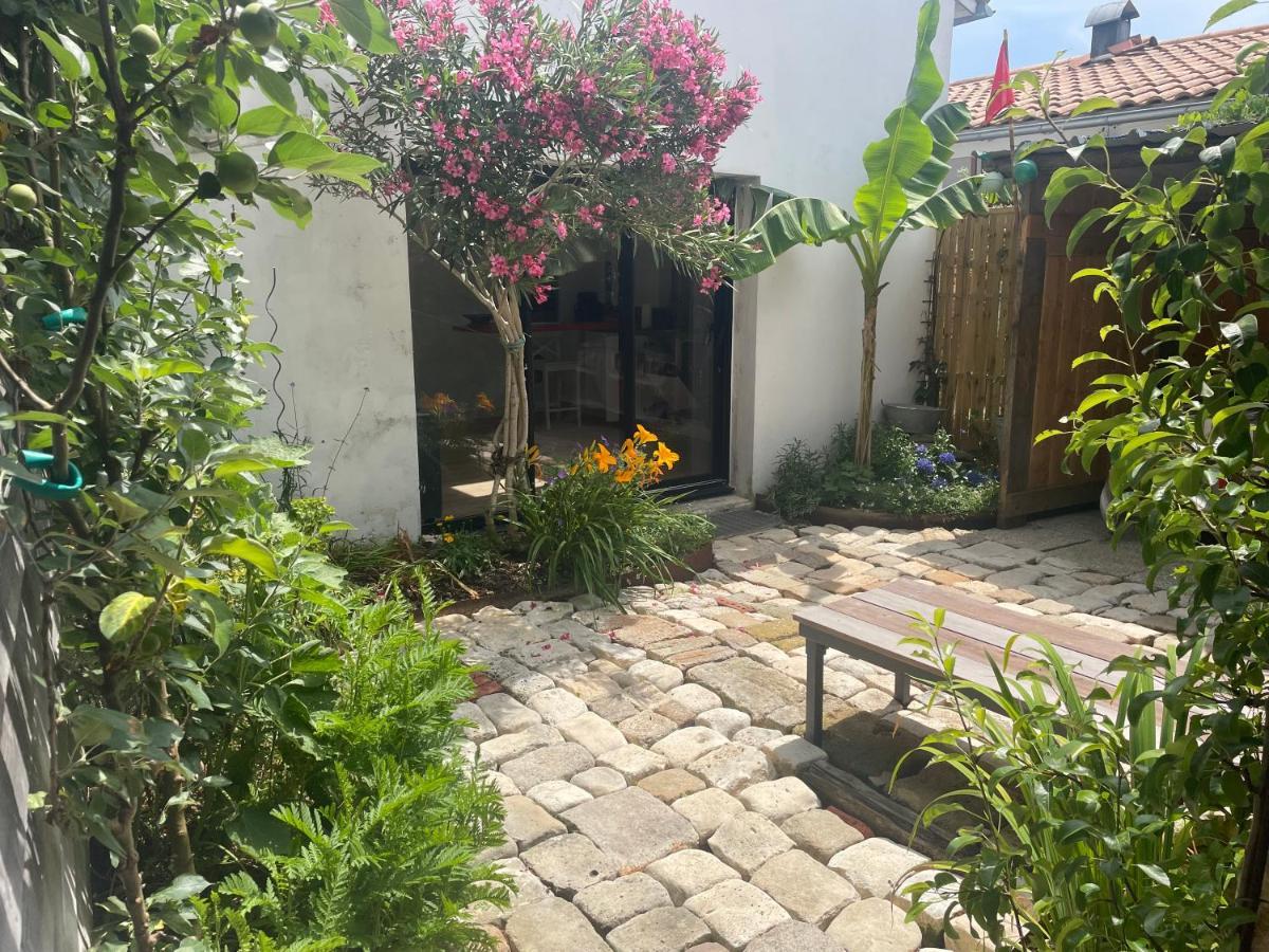 Maison Independante Avec Jardin, Tres Calme, Centre Ville La Rochelle 라로셸 외부 사진